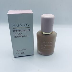 Mary Kay Day Radiance Liquid Foundation 1070 CREAMY IVORY 1fl oz Vintage NOS NEW